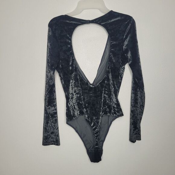 Victoria's Secret Dark Green Velvet Bodysuit Sexy Deep V Open Back Med/large - Picture 3 of 7